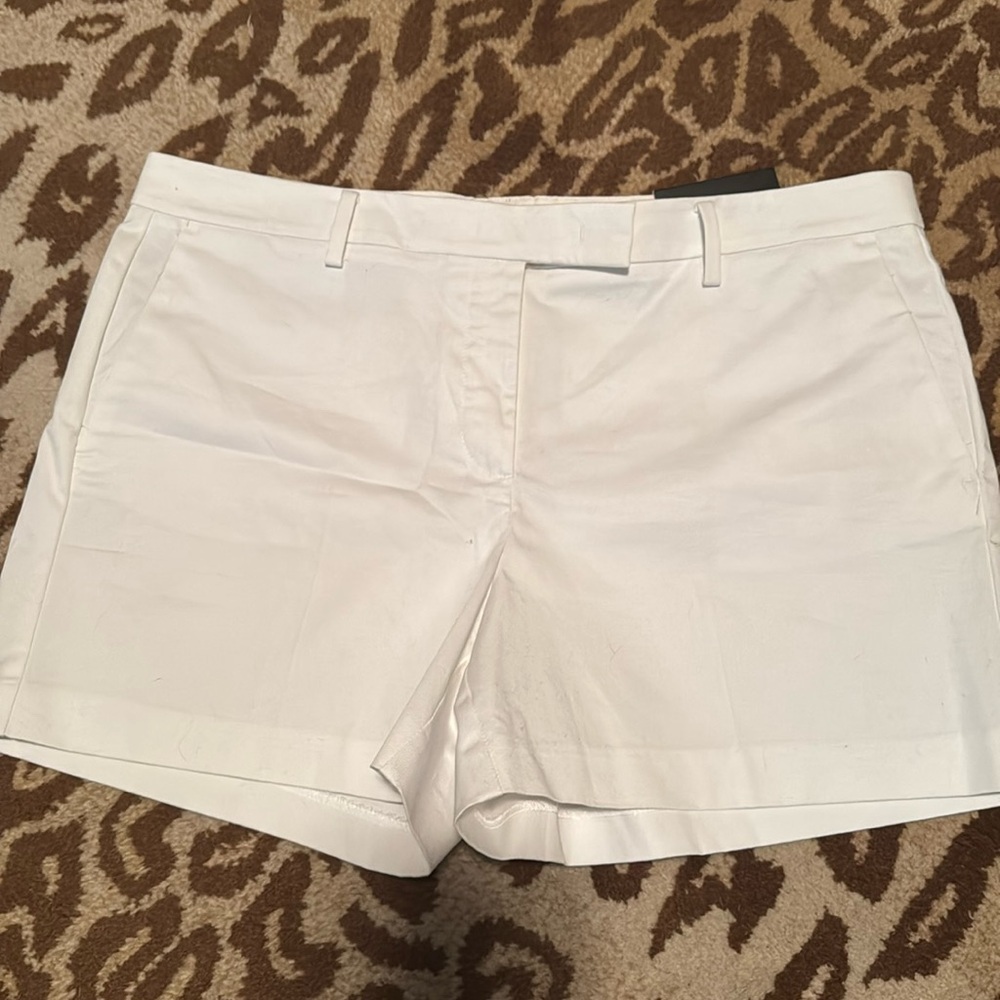 NWT Ann Taylor City Shorts Womens 14 Devin Fit Straight Stretch Flat Front White